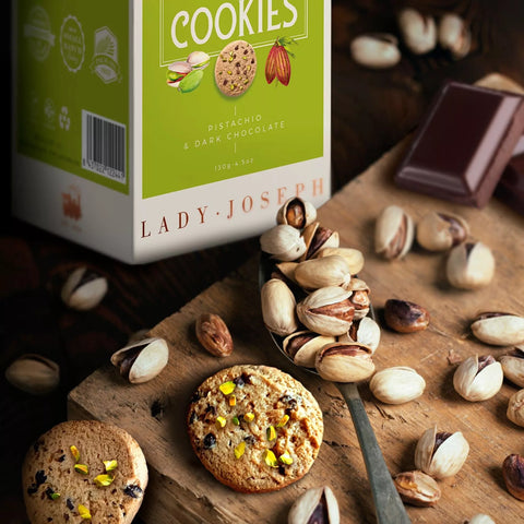 LADY JOSEPH COOKIES mit Pistazien und dunkler Schokolade